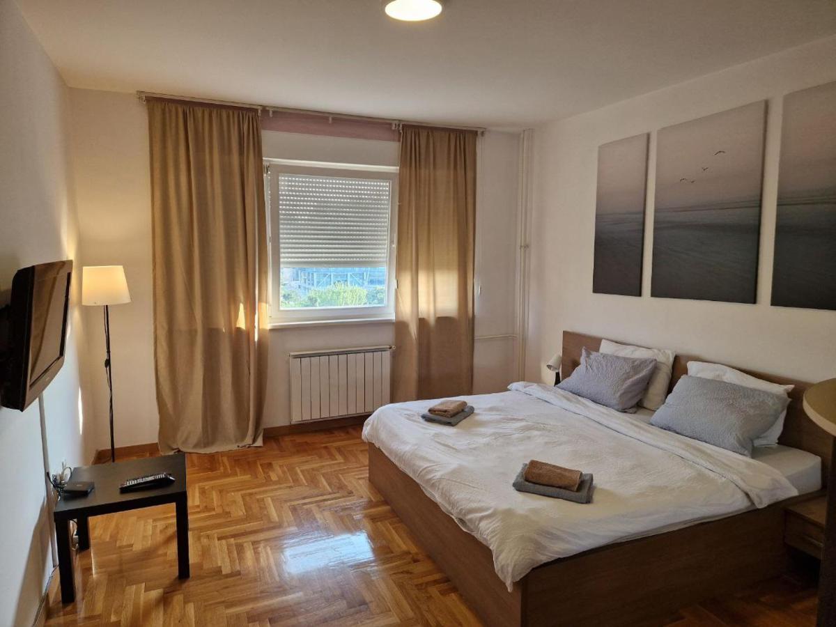Status Superior Apartments Belgrad Exteriör bild