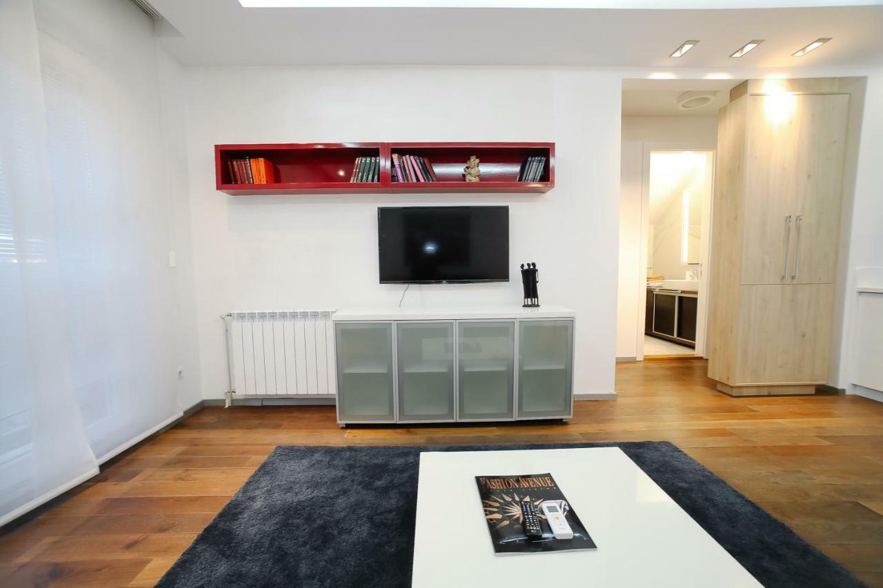 Status Superior Apartments Belgrad Exteriör bild