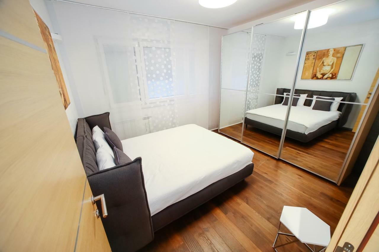 Status Superior Apartments Belgrad Exteriör bild