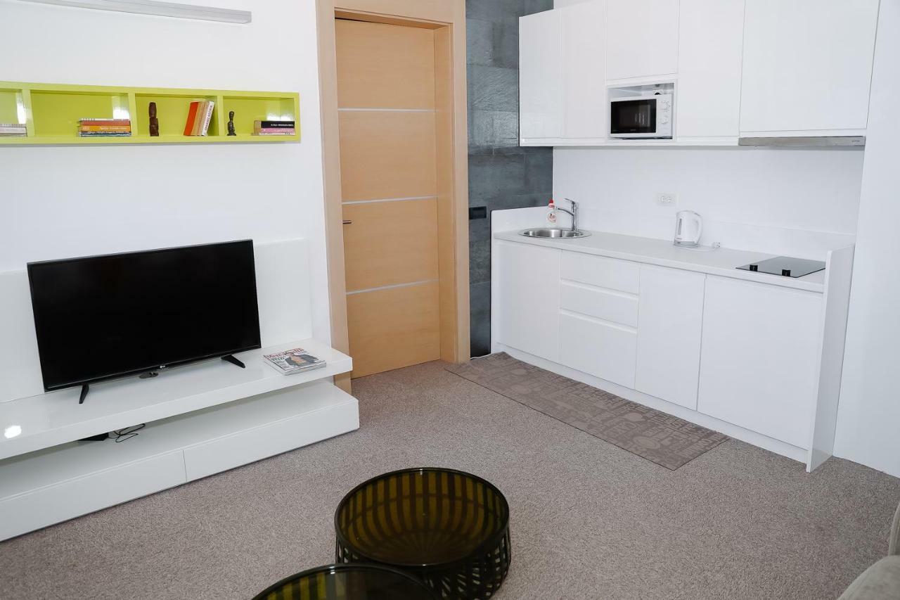 Status Superior Apartments Belgrad Exteriör bild