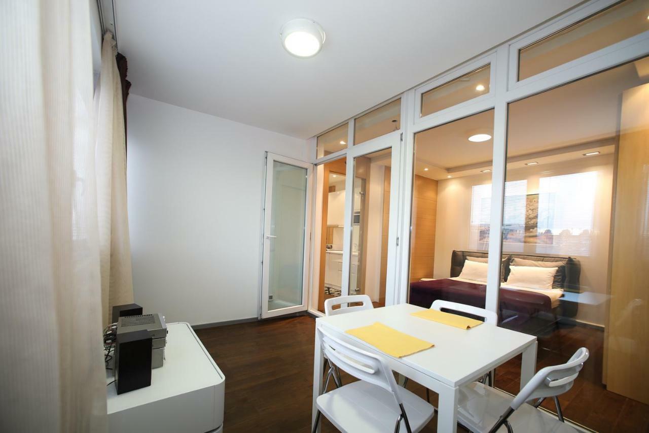 Status Superior Apartments Belgrad Exteriör bild