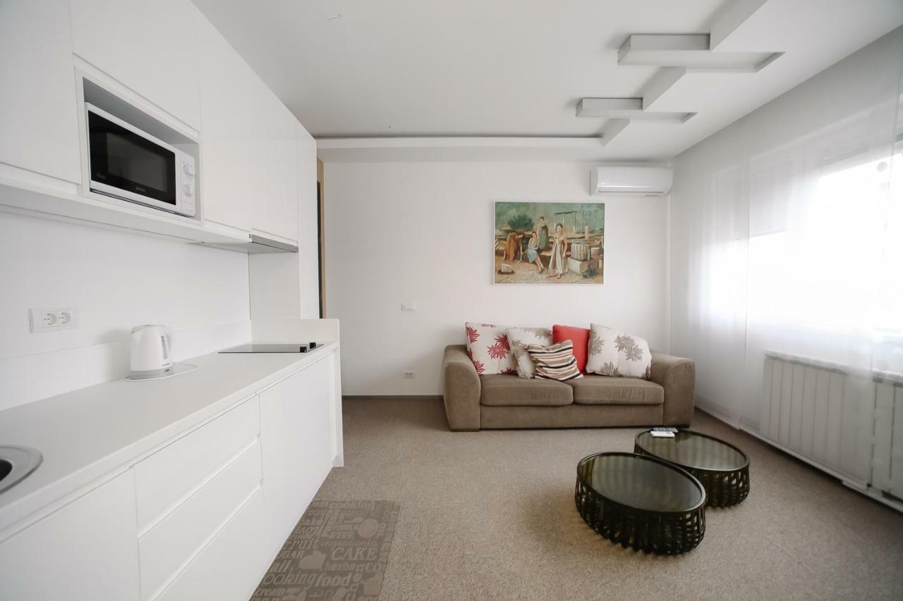 Status Superior Apartments Belgrad Exteriör bild