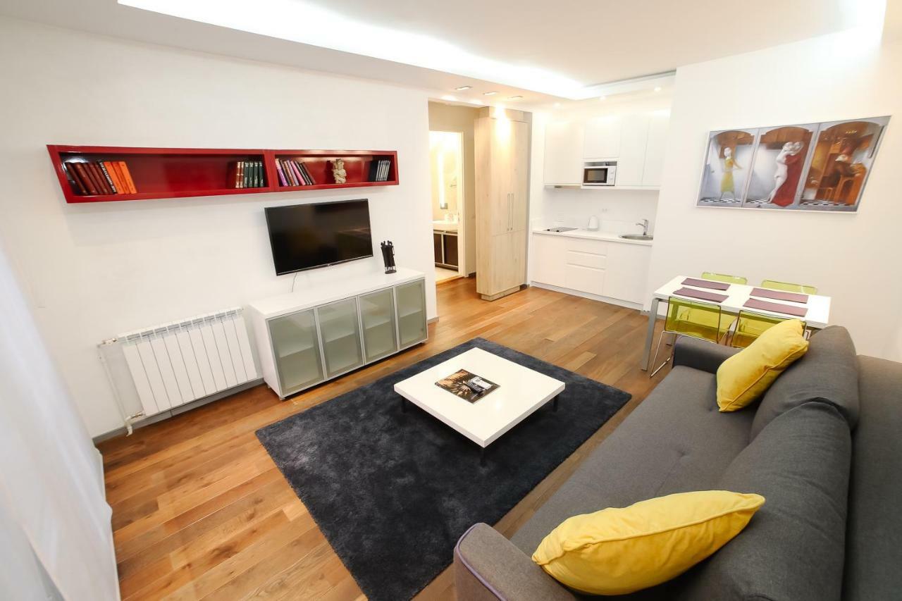Status Superior Apartments Belgrad Exteriör bild